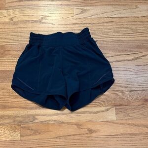 Lululemon Hottie Hot 2.5 Navy Tall size 0